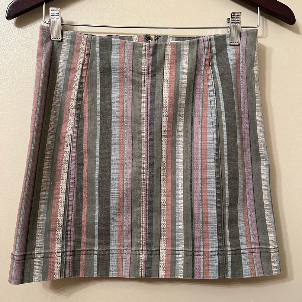 Jolt Skirt‎